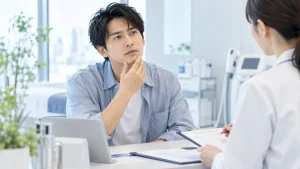 メンズ脱毛の必要回数について考える男性
